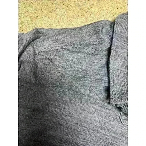 Rock & Republic Men’s Medium Blue polo shirt - Picture 6 of 6